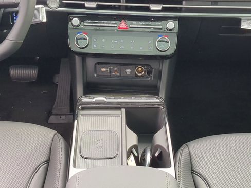 New 2026 Hyundai Tucson Limited FWD image 18