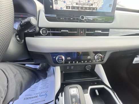 New 2026 Mitsubishi Outlander SE FWD image 19