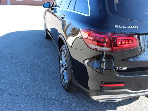 Used 2022 Mercedes-Benz GLC 300 GLC 300 image 40