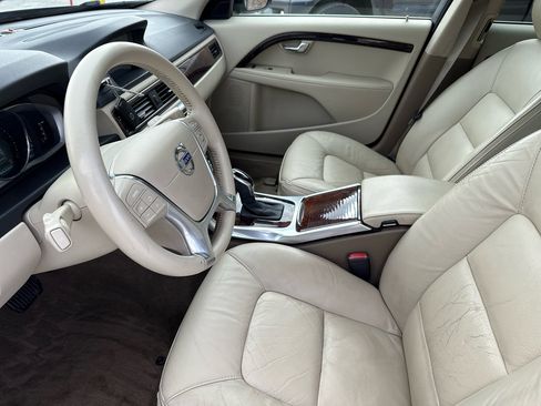 Used 2014 Volvo XC70 3.2 image 32