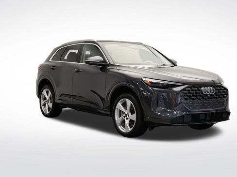 Used 2025 Audi Q5 Premium Plus w/ Premium Plus AWD/4WD image 7