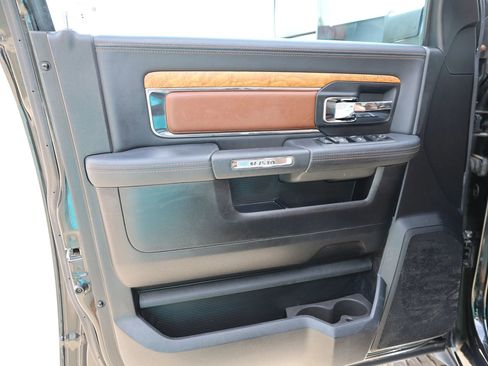 Used 2015 RAM 2500 Longhorn w/ Convenience Group image 32