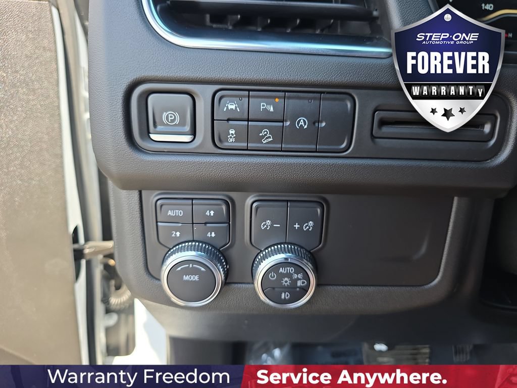Used 2023 GMC Yukon AT4 AWD/4WD image 21