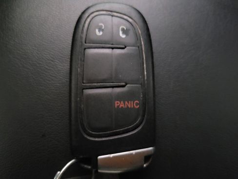 Used 2019 Jeep Cherokee Latitude Plus image 32