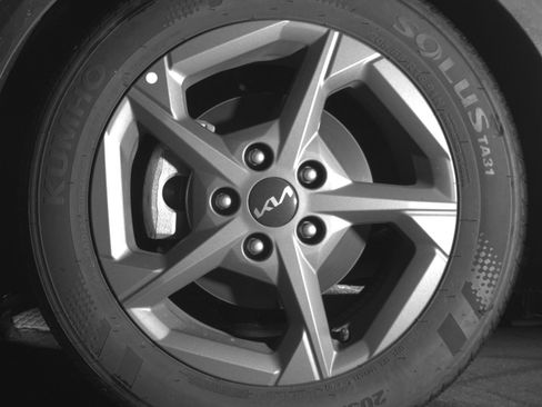 Used 2025 Kia K4 LXS image 12