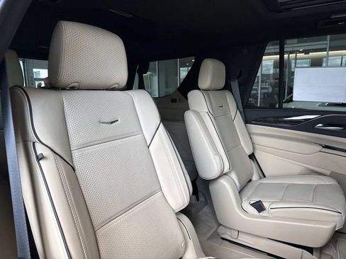 Certified 2023 Cadillac Escalade Premium Luxury AWD/4WD image 56