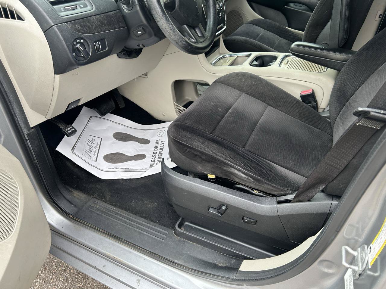 Used 2014 Dodge Grand Caravan SXT FWD image 10