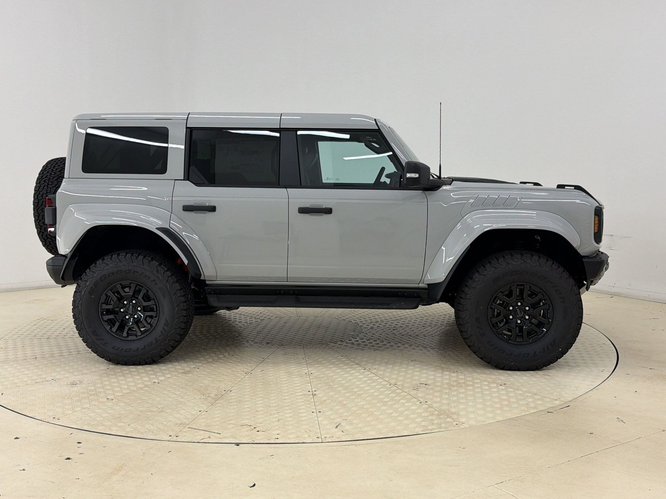 New 2026 Ford Bronco Raptor AWD/4WD image 8