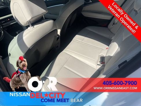 Used 2025 Genesis G70 2.5T AWD/4WD image 10