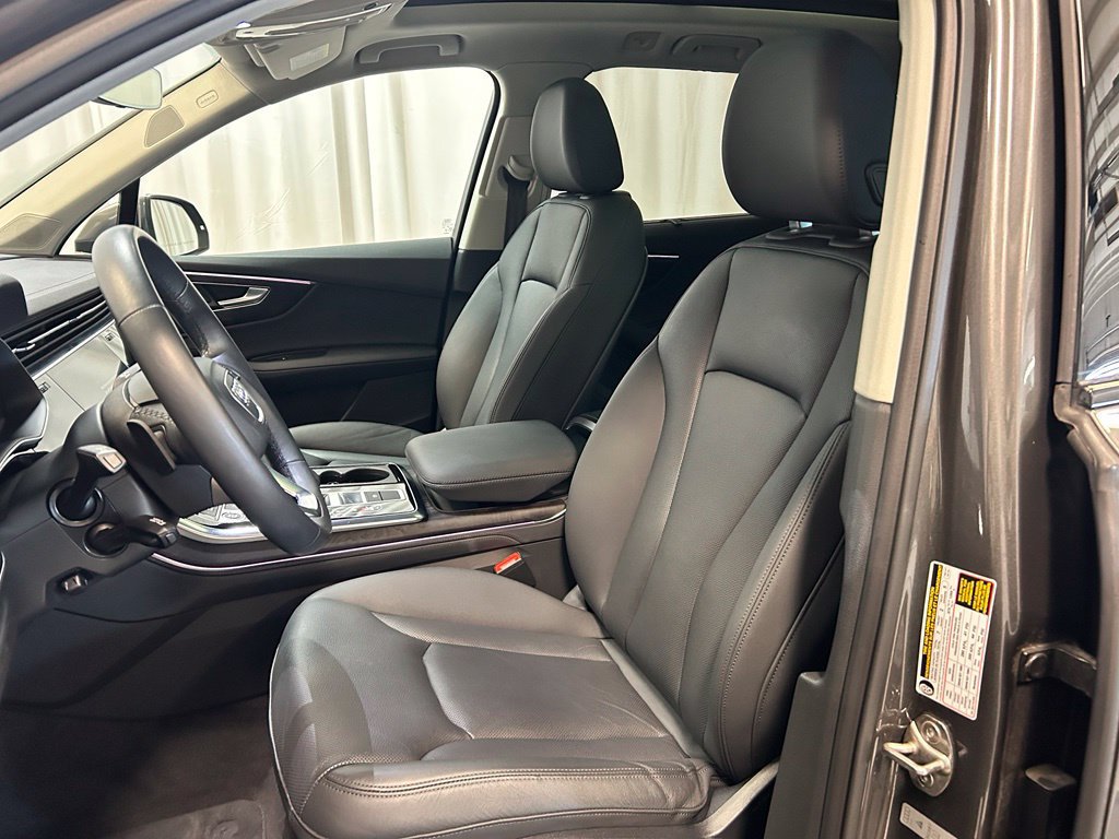 Used 2023 Audi Q7 3.0T Premium Plus AWD/4WD image 5