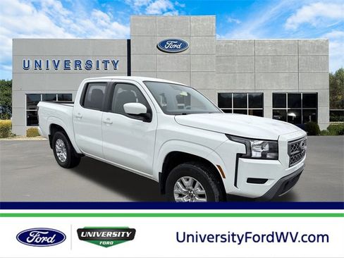 Used 2022 Nissan Frontier SV w/ Technology Package image 1