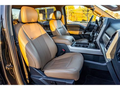 Used 2022 Ford F250 Lariat w/ Tremor Off-Road Package image 16