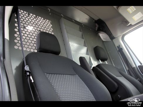 Used 2020 Ford Transit 350 Medium Roof RWD image 25