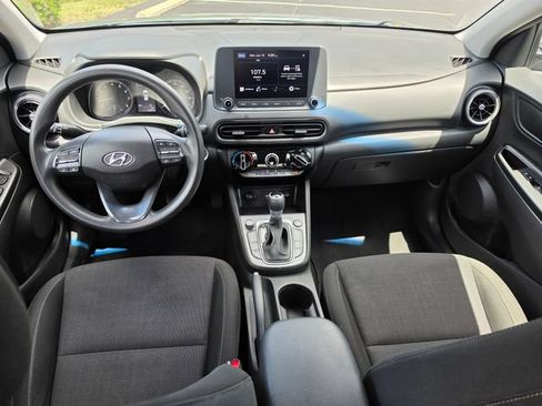 Used 2022 Hyundai Kona SEL w/ Cargo Package AWD/4WD image 2