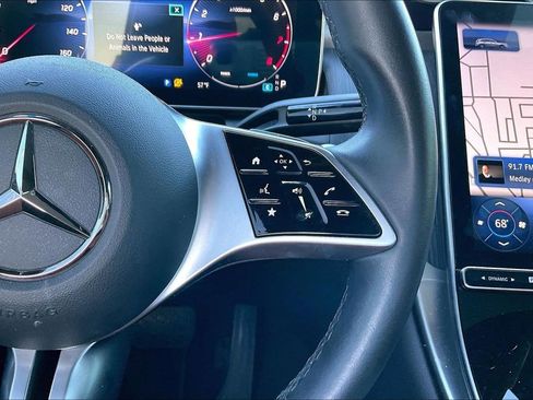 Used 2024 Mercedes-Benz GLC 300 image 11