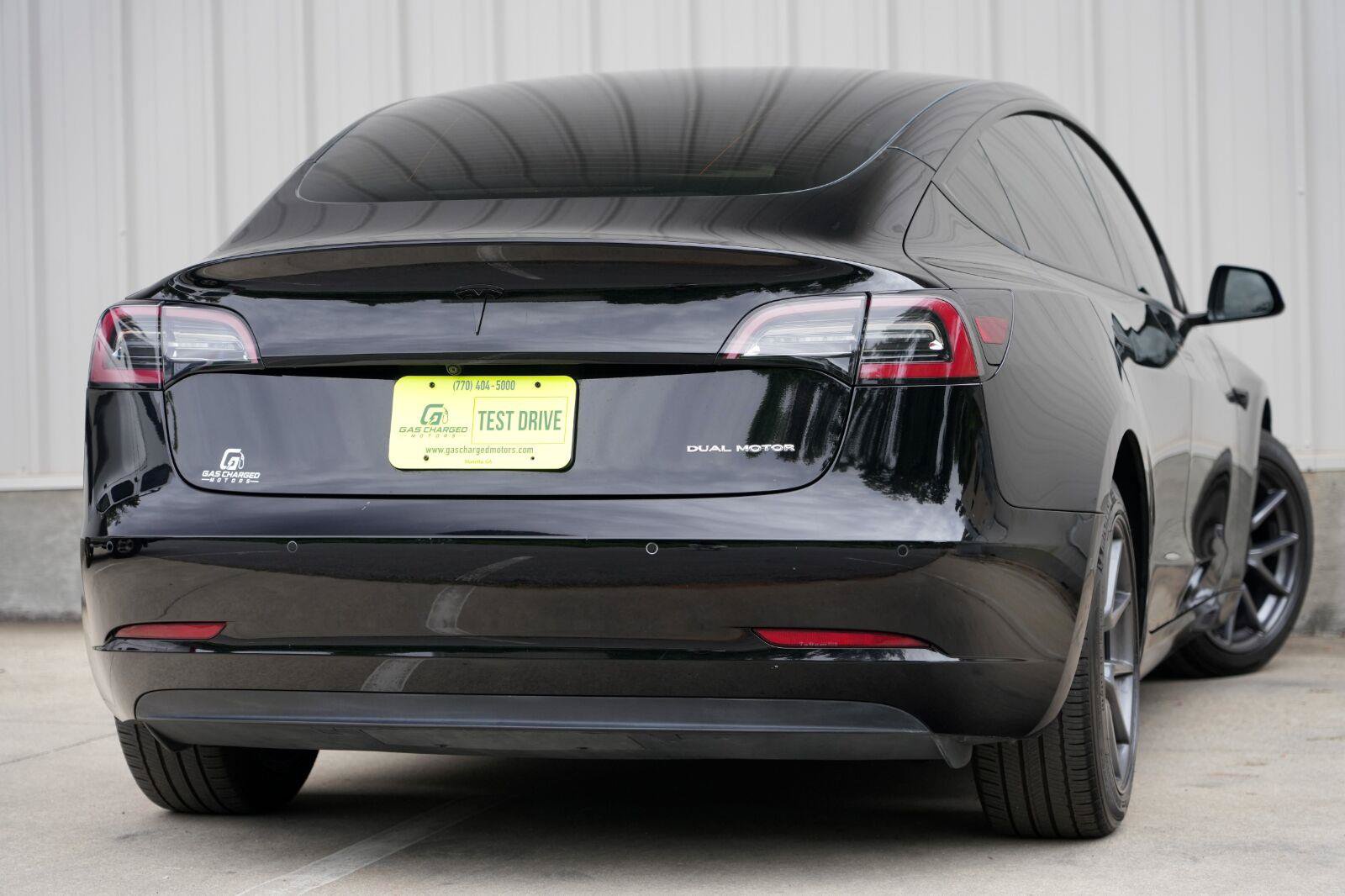Used 2022 Tesla Model 3 Long Range AWD/4WD image 4