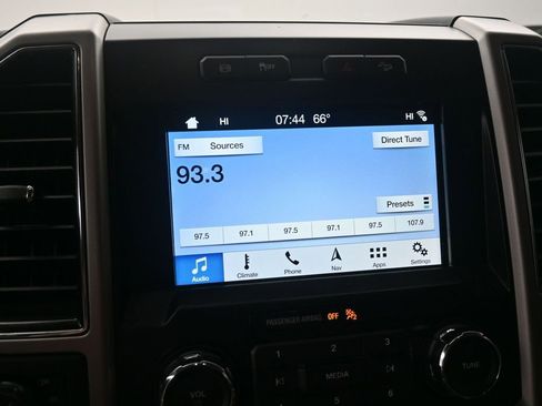 Used 2018 Ford F250 Lariat w/ Chrome Package image 30