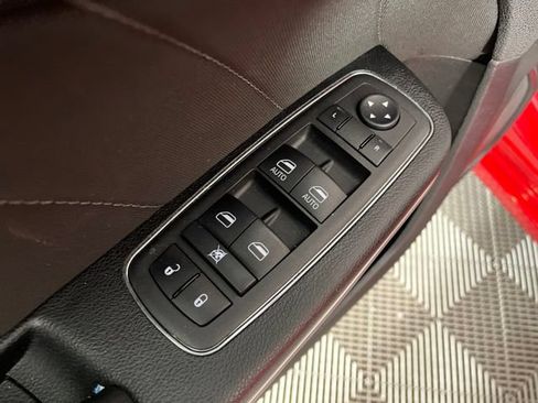 Used 2023 Dodge Charger SXT RWD image 32