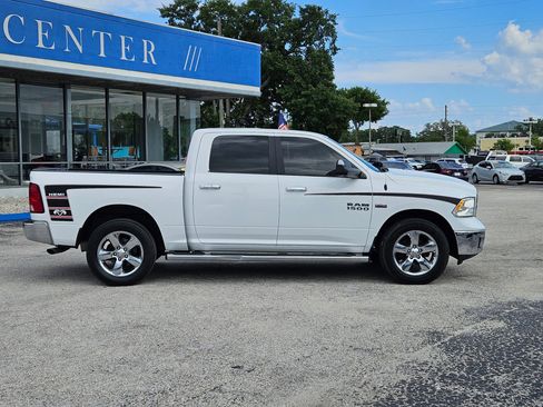 Used 2018 RAM 1500 Classic SLT AWD/4WD image 8