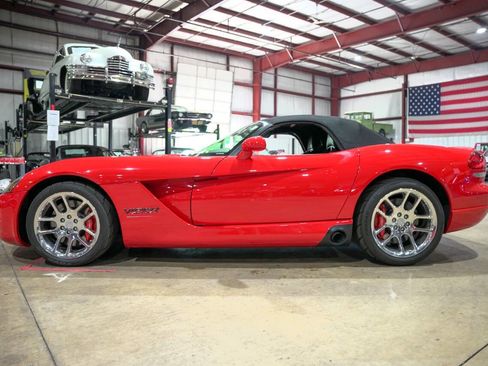 Used 2004 Dodge Viper SRT-10 image 19