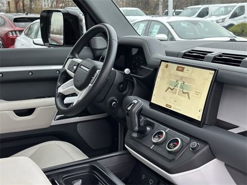 Used 2023 Land Rover Defender 130 First Edition image 32