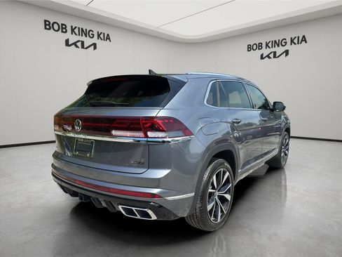 Used 2025 Volkswagen Atlas Cross Sport SEL Premium R-Line image 5