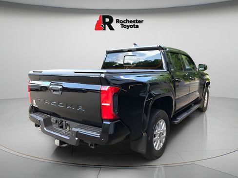 Certified 2025 Toyota Tacoma SR5 AWD/4WD image 7