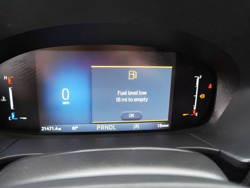 Used 2025 Ford Escape ST-Line image 19