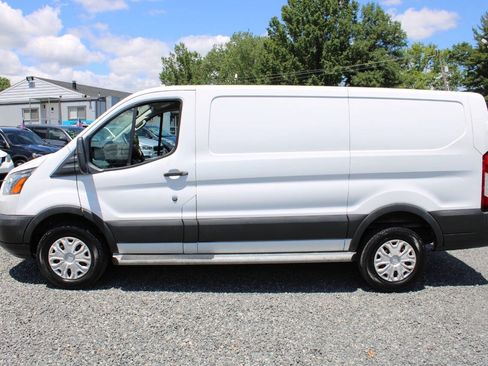 Used 2017 Ford Transit 250 130 Low Roof w/ Exterior Upgrade Package RWD image 10