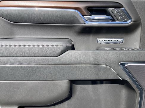 New 2026 GMC Sierra 1500 Denali w/ Denali Reserve Package image 22