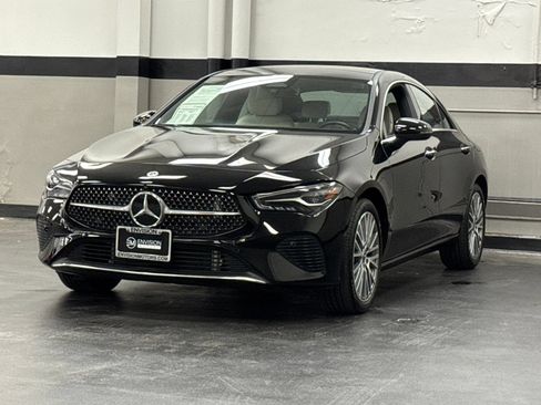 Used 2026 Mercedes-Benz CLA 250 image 4