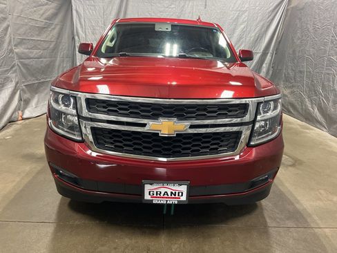 Used 2016 Chevrolet Tahoe LT w/ Luxury Package AWD/4WD image 2