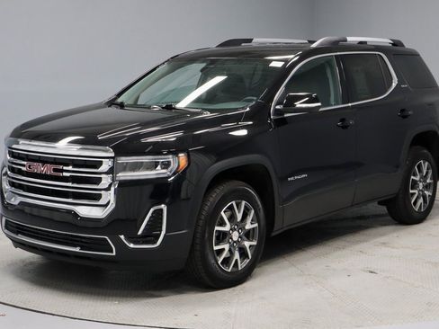 Used 2023 GMC Acadia SLE w/ Driver Convenience Package image 8