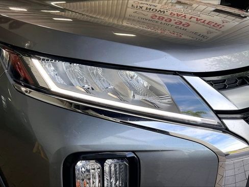 Used 2022 Mitsubishi Outlander Sport SE FWD image 25