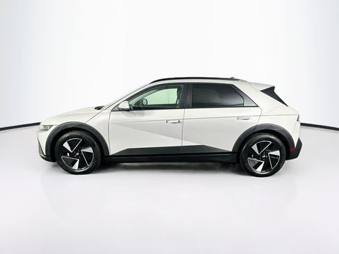 Used 2025 Hyundai Ioniq 5 SEL RWD image 4
