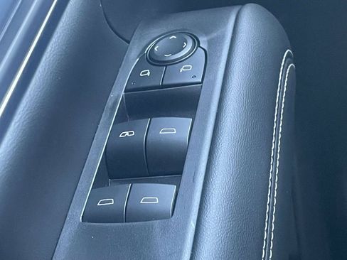 Used 2025 GMC Terrain Elevation w/ Black Edition AWD/4WD image 24