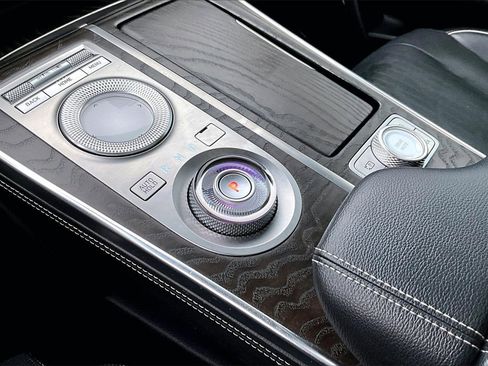 Used 2021 Genesis GV80 3.5T w/ Advanced Package 06 image 30