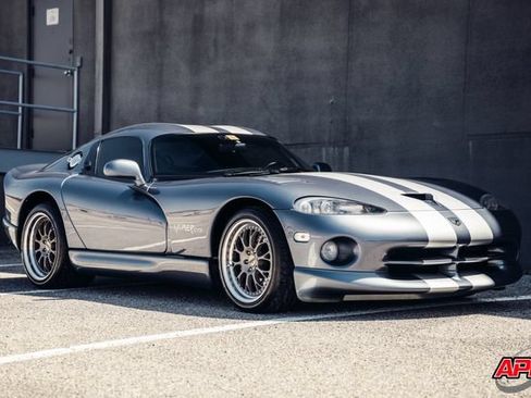 Used 2000 Dodge Viper GTS RWD image 9