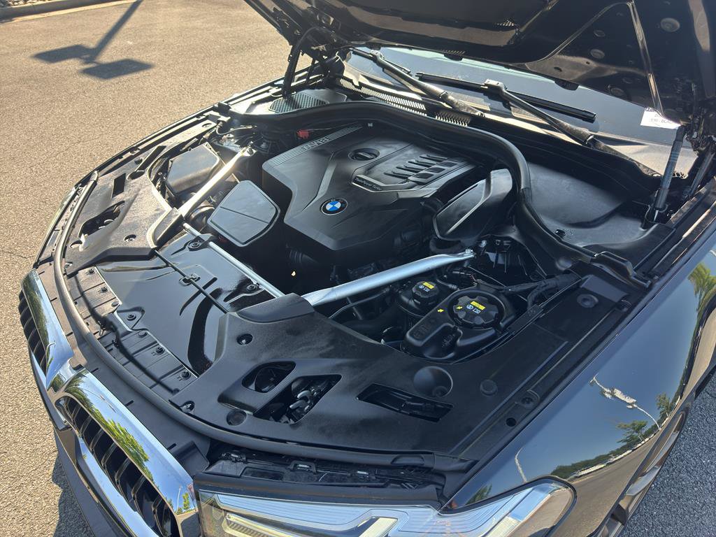 Used 2022 BMW 530i xDrive w/ Premium Package AWD/4WD image 35