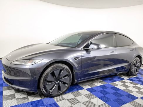 Used 2025 Tesla Model 3 Long Range RWD image 1