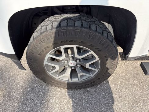 Used 2022 GMC Canyon AT4 w/ Trailering Package AWD/4WD image 29