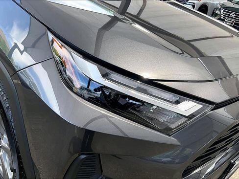 Used 2024 Toyota RAV4 LE AWD/4WD image 27