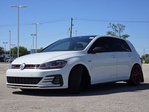 Used 2018 Volkswagen GTI Autobahn FWD image 12