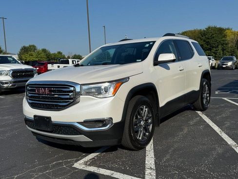 Used 2019 GMC Acadia SLT w/ LPO, Floor Liner Package AWD/4WD image 8