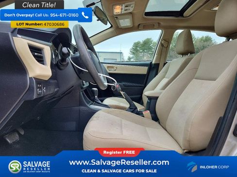 Used 2014 Toyota Corolla LE FWD image 9