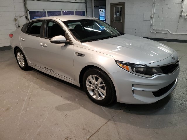 Used 2018 Kia Optima LX FWD image 9