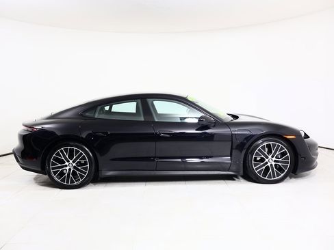 Used 2024 Porsche Taycan image 16