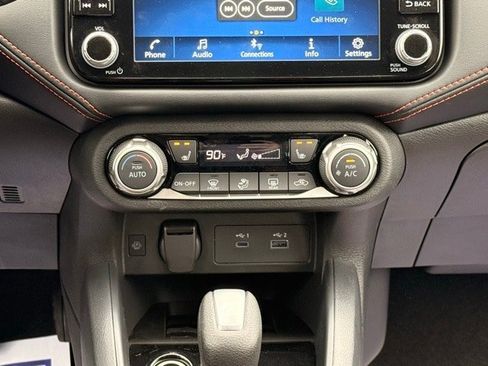 New 2025 Nissan Versa SR w/ Trunk Package image 24