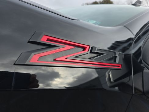 Used 2020 Chevrolet Silverado 1500 LT Trail Boss w/ Midnight Edition image 12