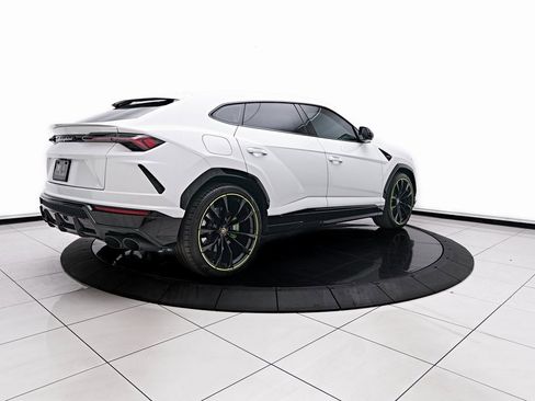 Used 2022 Lamborghini Urus image 14